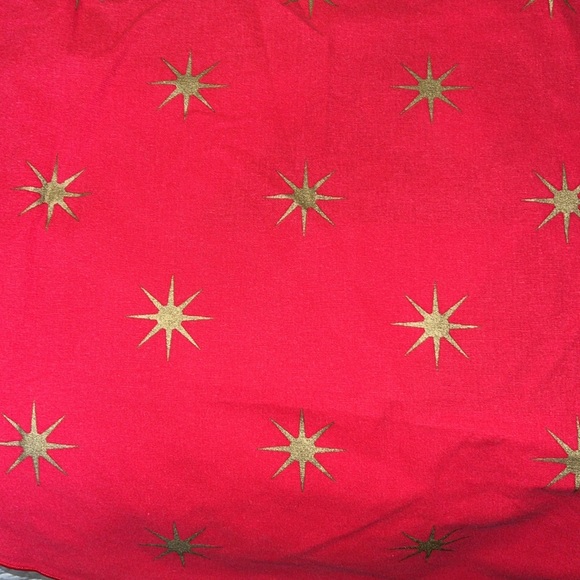 Large Oval vintage Christmas tablecloth cotton 60” x 82” - Picture 3 of 5